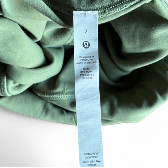 Lululemon Align High-Rise 25” Leggings Size 2 Sage Green Buttery Soft Yoga Pants - Picture 3 of 7